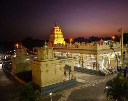 Balaji Mandir, Latur, Maharashtra - Vushii.com